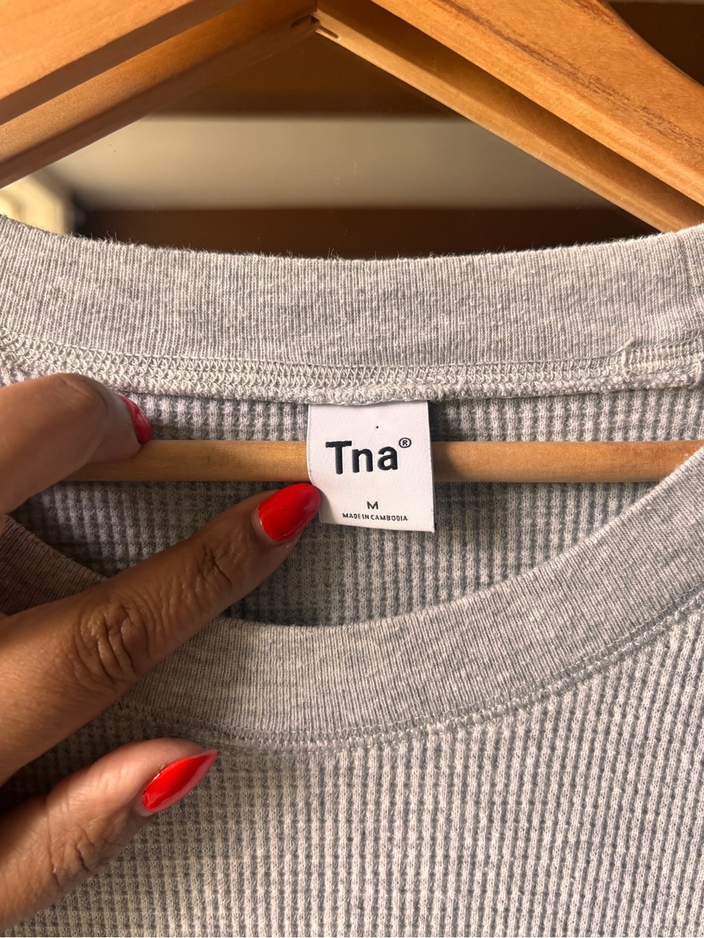 TNA | Waglan waffle knit long sleeve | size medium - Picture 4 of 4
